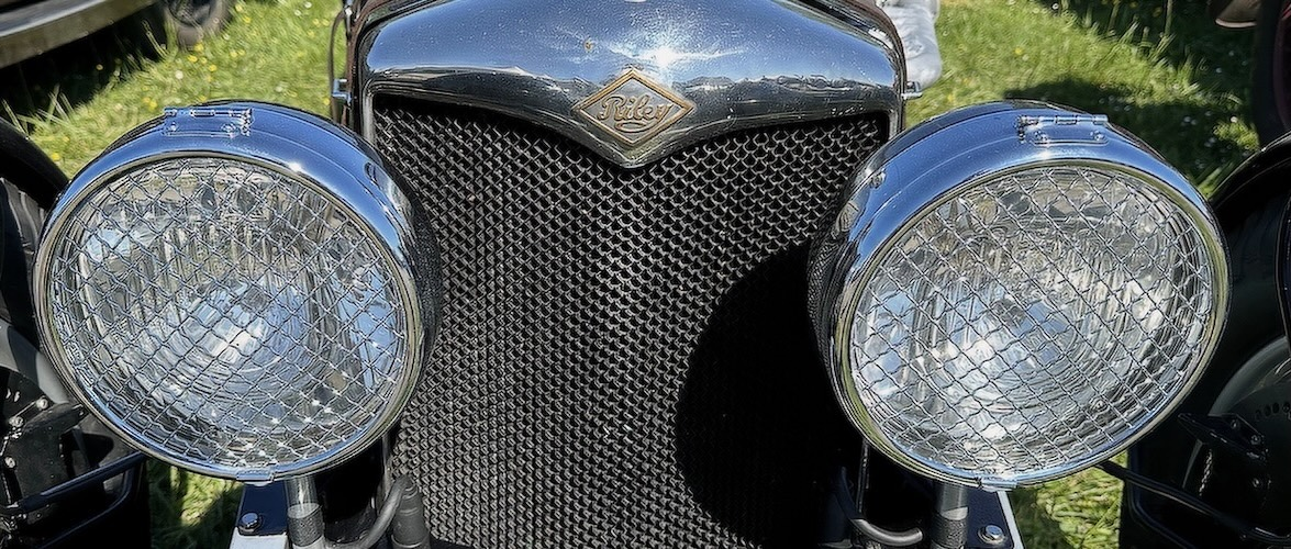 24Vintage Revival